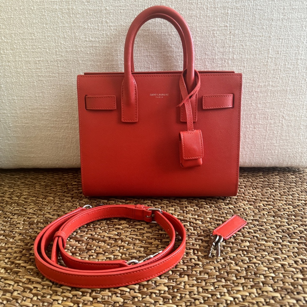 Sac De Jour Nano Top-Handle Bag in Grained Leather